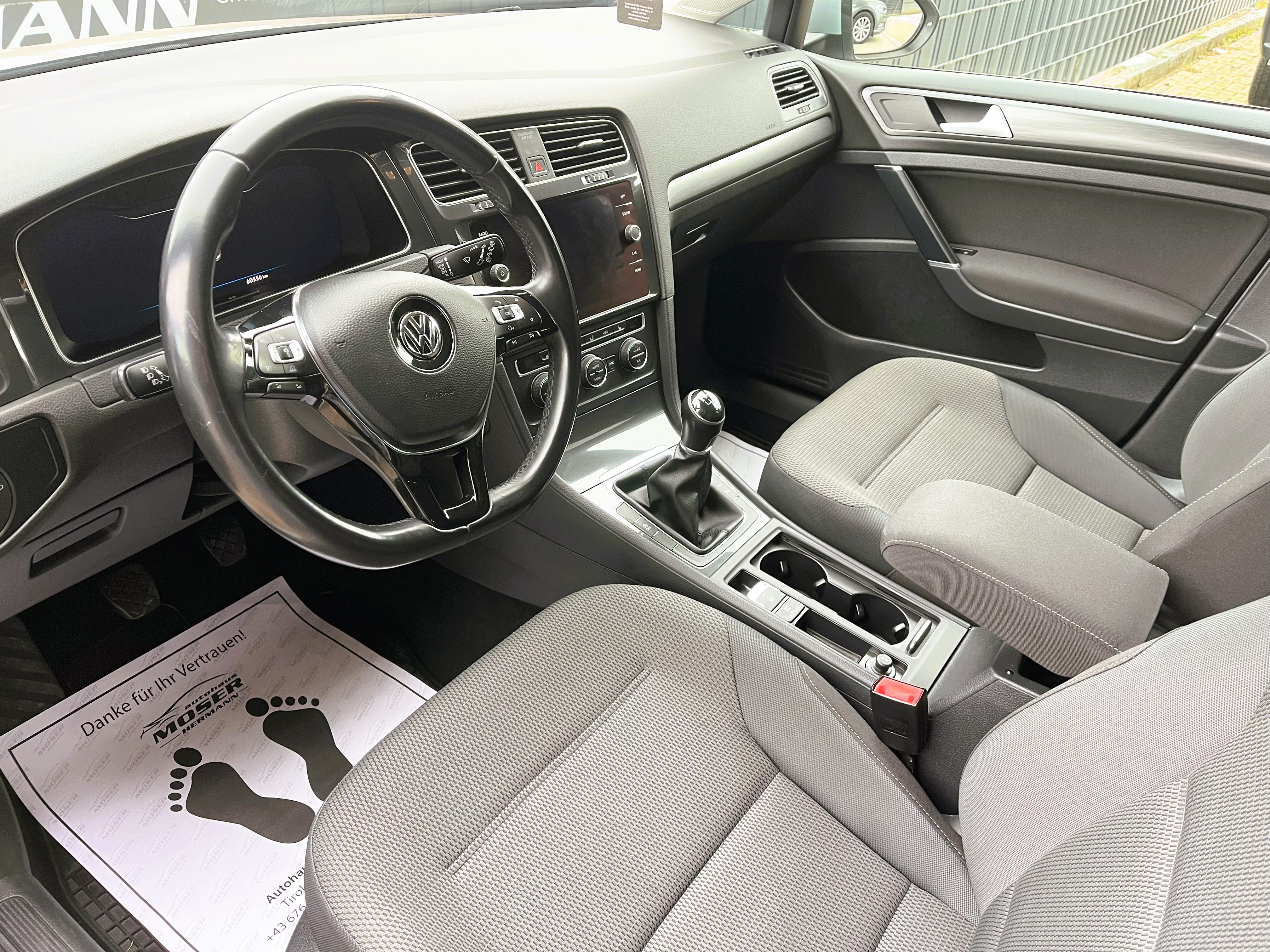 
									VW-Golf 7 Comfortline Digitales Cocpit voll								